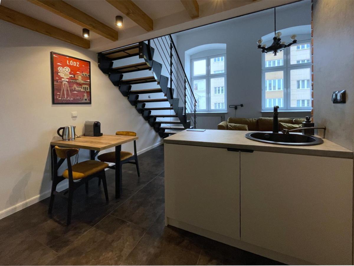 Off Side Story Apartment